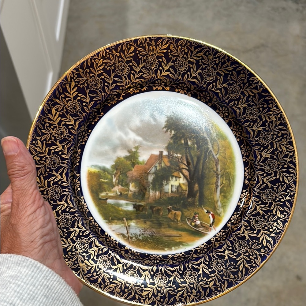 Royal Sutherland small Plates (2)